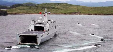 第8艘071登陆舰下水后 沪东船厂将全力建造075两栖舰_手机新浪网