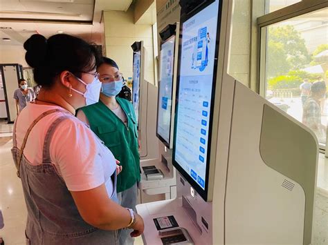 安贞医院帮忙挂号陪同看病院内自助设备操作协助，轻松上手的简单介绍