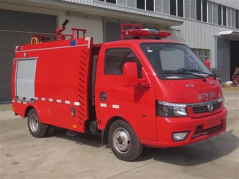 曼城市主战消防车 - 四川川消消防车辆制造有限公司