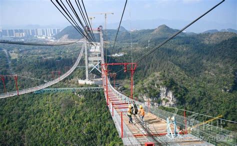 贵州兴义：金州大桥进入主缆架设阶段-人民图片网