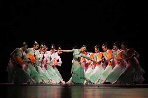 糖豆广场舞课堂《醉红妆》全网最美古典舞教学_腾讯视频