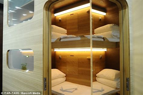 日本最大胶囊旅馆First Cabin申请破产，“开门就是床”的旅行住宿将会怎样？_凤凰网