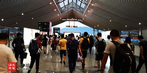 南海网记者探访三亚火车站 预计增设4台电子售票机-新闻中心-南海网