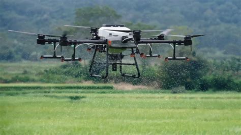 大疆发布T30无人机：翼展2.8米 每小时喷农药240亩地-大疆,T30,无人机,240亩地 ——快科技(驱动之家旗下媒体)--科技改变未来