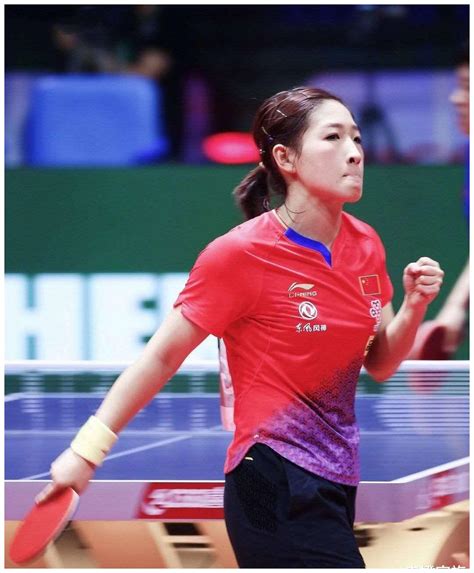 刘诗雯获评2019十佳运动员，她已经是国乒目前人气最高的运动员！__凤凰网