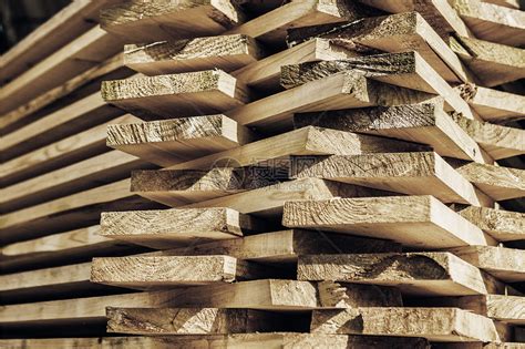 工业木材厂的原木和桩高清图片下载-正版图片504825936-摄图网