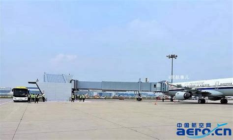 亚洲首条全自动登机桥在成都天府国际机场投入使用 - 民用航空网