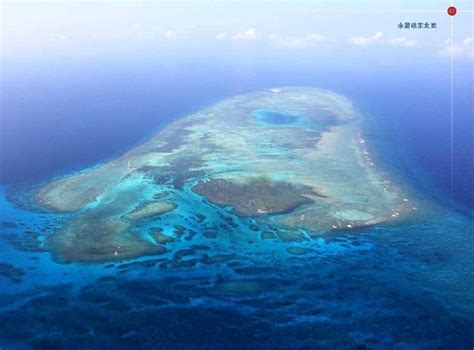 资料图：美国GoogleEarth网公布中国海军赤瓜礁人工岛施工影像，拍摄时间2014年6月30日。(图片来源：南海研究论坛)