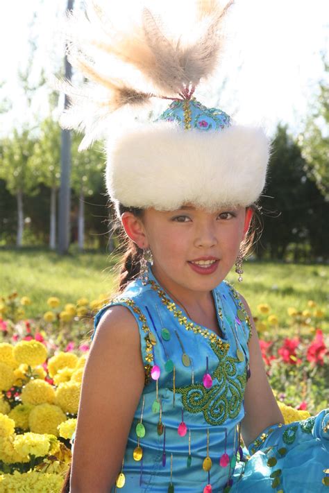 【哈萨克族少女摄影图片】新疆阿勒泰吉木乃县人像摄影_太平洋电脑网摄影部落