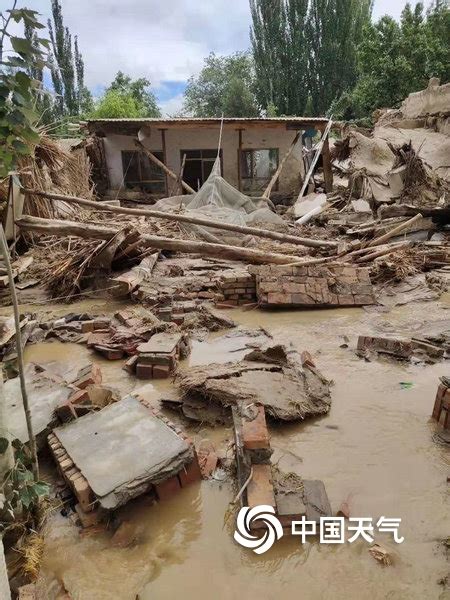 甘肃敦煌瓜州出现罕见暴雨 冲毁桥梁房屋-图片频道