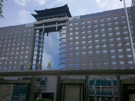 刘强东27亿买下北京翠宫饭店，却并非为了开酒店|界面新闻 · 地产