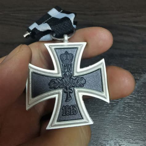 德国铁十字勋章中最高级别的勋章，历史上只有一个人获得过！