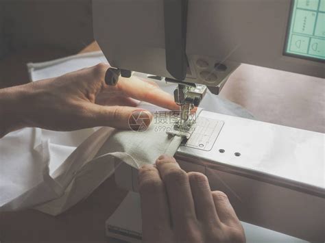 缝纫缝纫机上的缝纫高清图片下载-正版图片503755310-摄图网