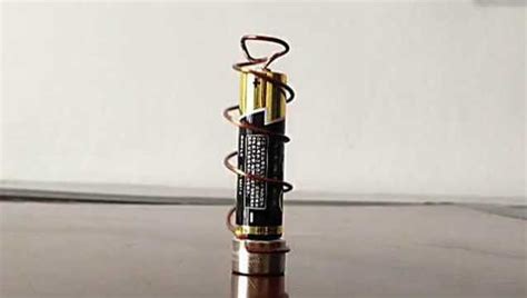 双鹿9V碱性电池 适用于仪器仪表/万用表/话筒/麦克风/对讲机/报警器 6LR61/叠层电池 10粒卡/盒-融创集采商城