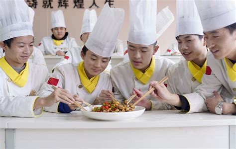 【开学季】今天，我们开学啦！_重庆新东方烹饪学校