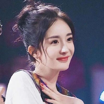 甜美女生头像不
