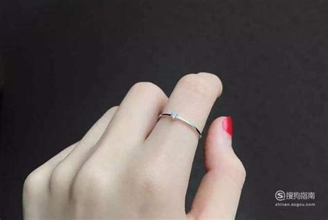戴戒指五个手指的含义图女-中国婚博会