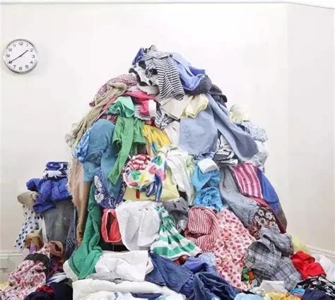 回收新衣服大概多少钱（旧衣服回收公司回收价格表）-飞扬号