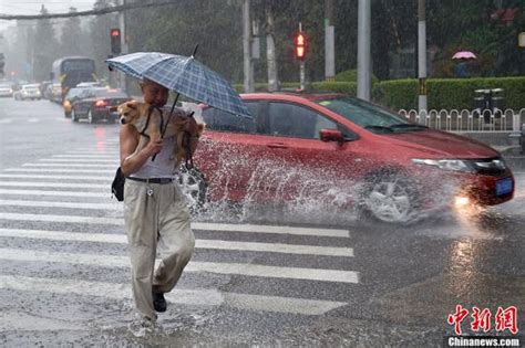 大风暴雨雷电三预警生效中！北京再迎降雨 不利晚高峰出行-天气图集-中国天气网