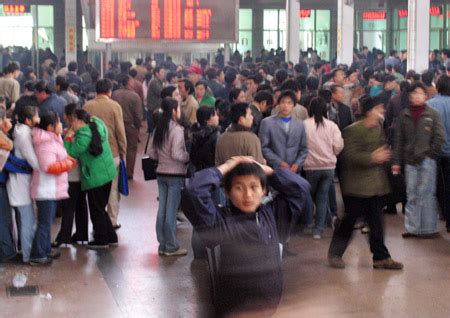 春节后“民工潮”涌动温州 找工作去正规市场(图)-找工作-温州新闻