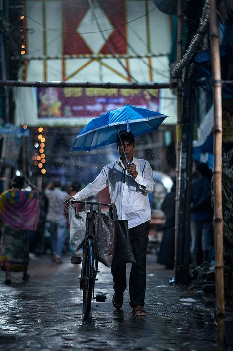 印度孟买遭遇强降雨天气