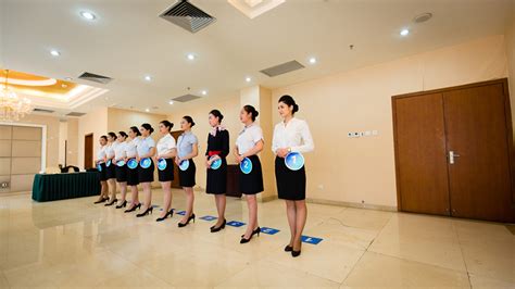 记东航北京分公司开展2016年度乘务（航空安全）员招聘 - 中国民用航空网