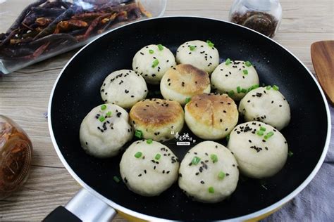 【正宗上海生煎包的做法,最正宗的做法步骤图解_怎么做好吃】_下厨房
