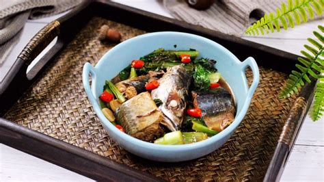 小白菜炖鲅鱼的做法【步骤图】_菜谱_美食杰
