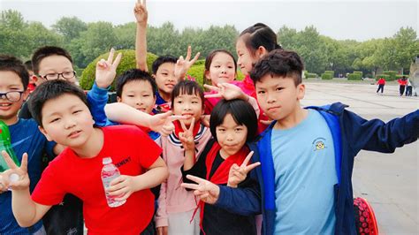 九峰公园迎来小学生春游高峰--黄岩新闻网