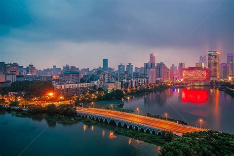湖北武汉：春节期间,汉街人气十足!|汉街|武汉|楚河_新浪新闻