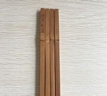 用筷子做了个简易桥