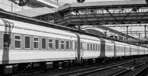 1978年杨庄车站：正副驾驶同时昏睡，列车高速对撞，106人惨死__财经头条