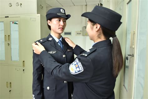 江西上饶：高铁站：“95后”河北姑娘志愿服务的第7年春运--国内动态--中国志愿服务联合会