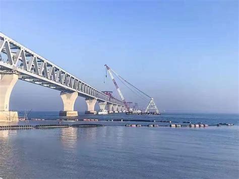 广西最大跨径双向六车道连续刚构桥——天巴高速红水河特大桥实现双幅合龙 - 新闻 - 中国产业经济信息网