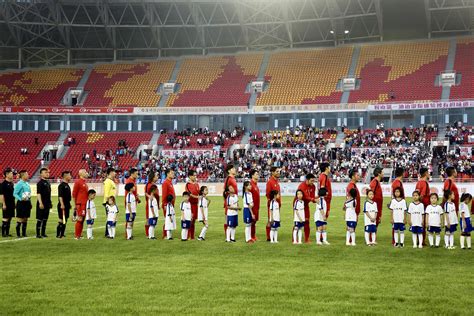 中国香港明星足球队VS欧冠全明星联队上海友谊赛