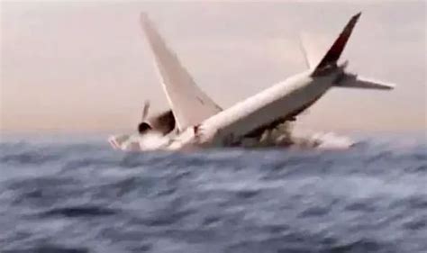 海底发现马航MH370？这是照片？ 印度洋岛屿上发现了疑似该客机的残骸？_新闻频道_中华网