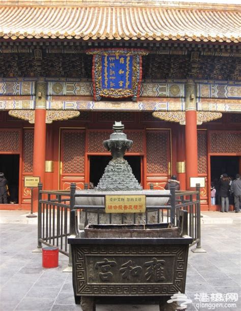 雍和宫：北京香火最旺的寺庙为什么叫“宫”不叫“寺”？_凤凰旅游