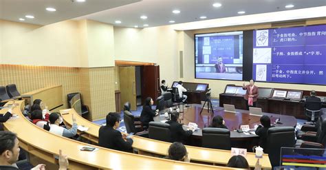 上海市高级人民法院网--上海高院党组成员、副院长吴金水出席2022年上海法院海事审判工作会议并提出要求