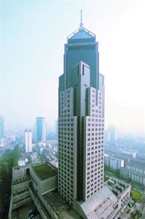 环球财富大厦身高将达210米_手机新浪网
