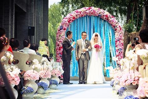 张家口惠君婚庆，一流的策划专业的新娘化妆师，圆你一场完美婚礼