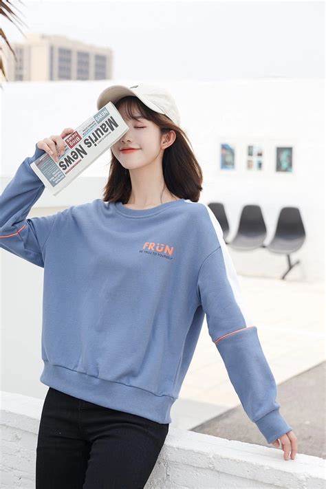 卫衣甜美女生头像真人