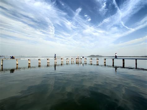 俯瞰武汉东湖湖心岛高清图片下载-正版图片500915501-摄图网