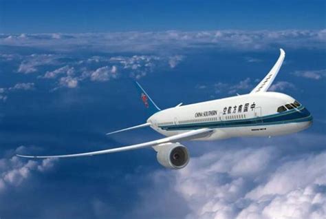 中国十大口碑最好的航空公司，厦门航空上榜，第四航班正点率第一(3)_排行榜123网