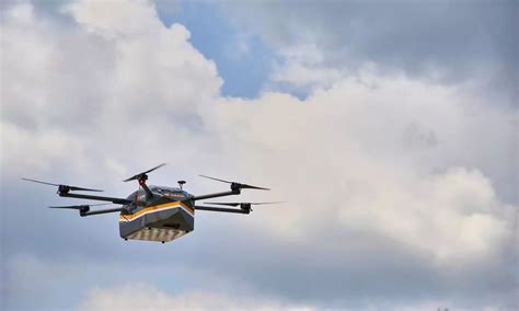 Flyability推出全世界第一台可碰撞的无人机Elios