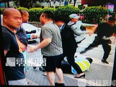 新闻追踪：打交通协管员的两名男子被刑拘_我苏网