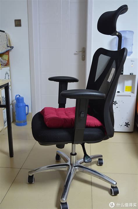 【西昊 M18人体工学椅开箱展示】坐垫|滚轮|螺丝|头枕_摘要频道_什么值得买