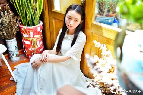 虎牙甜美女生头像图片