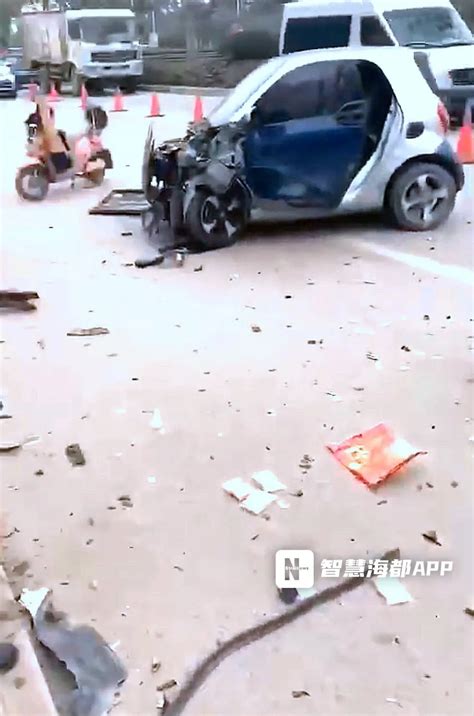 突发！福州发生一起车祸，2人不幸身亡！_澎湃号·媒体_澎湃新闻-The Paper