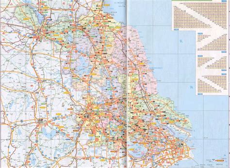 2021年新版中国交通地图册包括列车线路图铁路车站和公路交通的出行全国行政区域图高速铁路路线图 分省公路交通地图城市街道详图