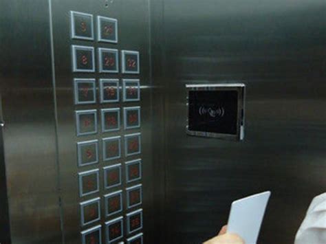 电梯里的楼层按钮怎么摆放？这里包含着电梯人很大的心血！_电梯技术_电梯资讯_新电梯网